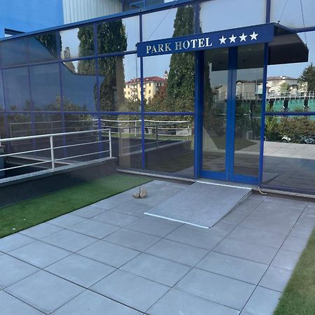 Park Hotel Residence Крема Екстер'єр фото