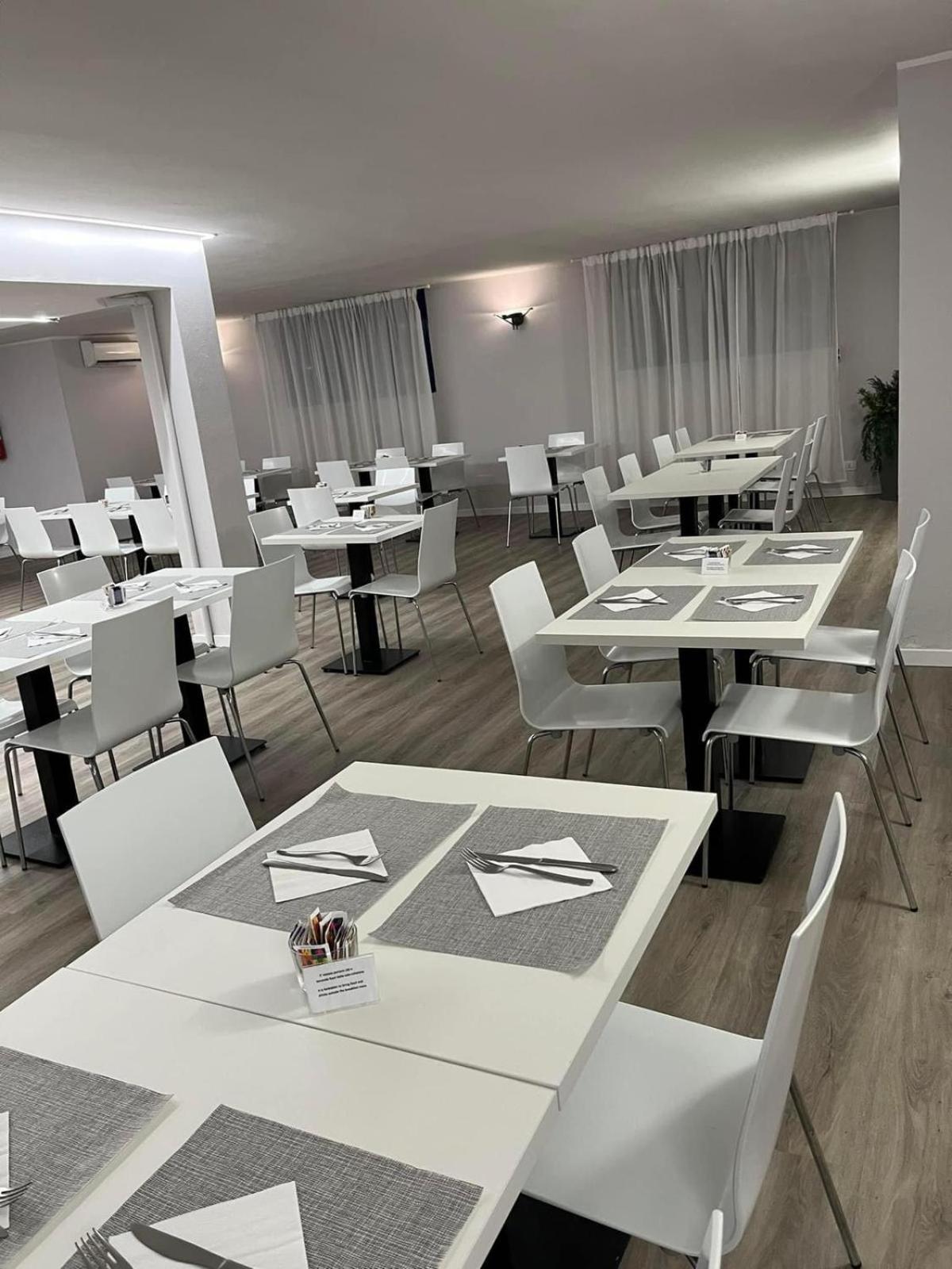Park Hotel Residence Крема Екстер'єр фото