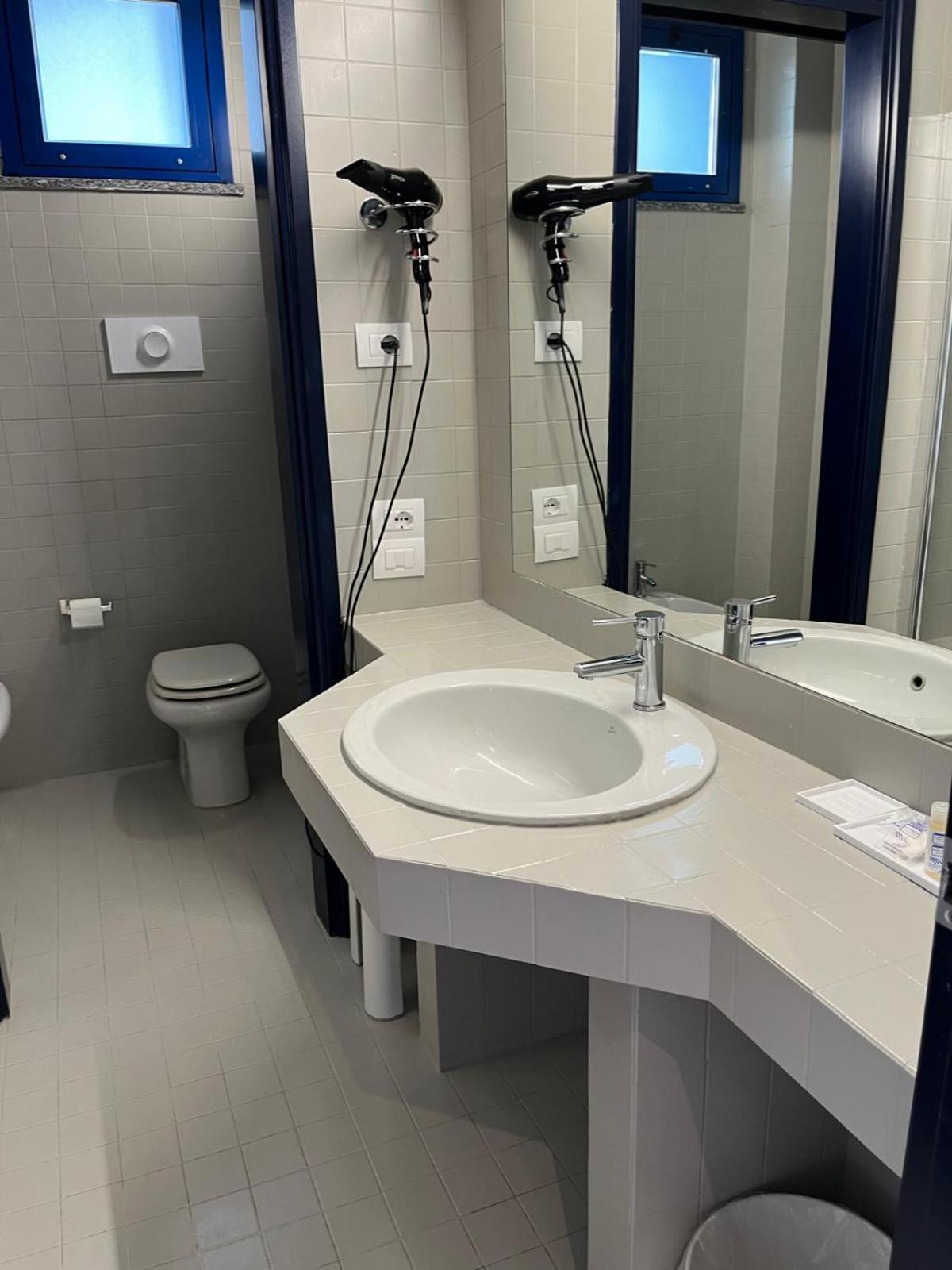Park Hotel Residence Крема Екстер'єр фото