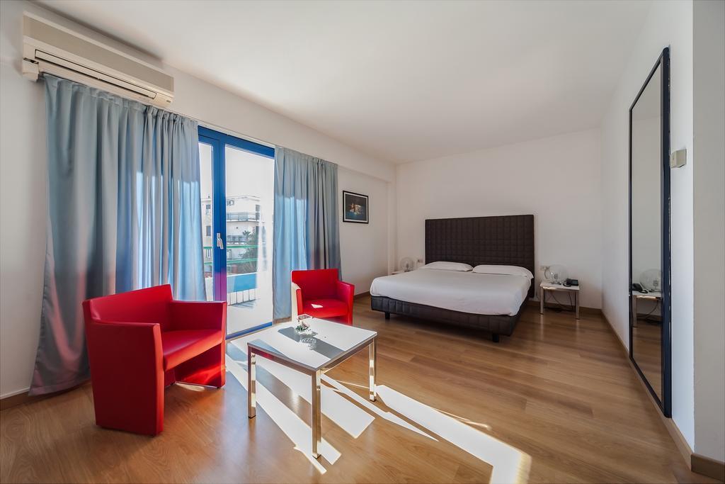 Park Hotel Residence Крема Екстер'єр фото