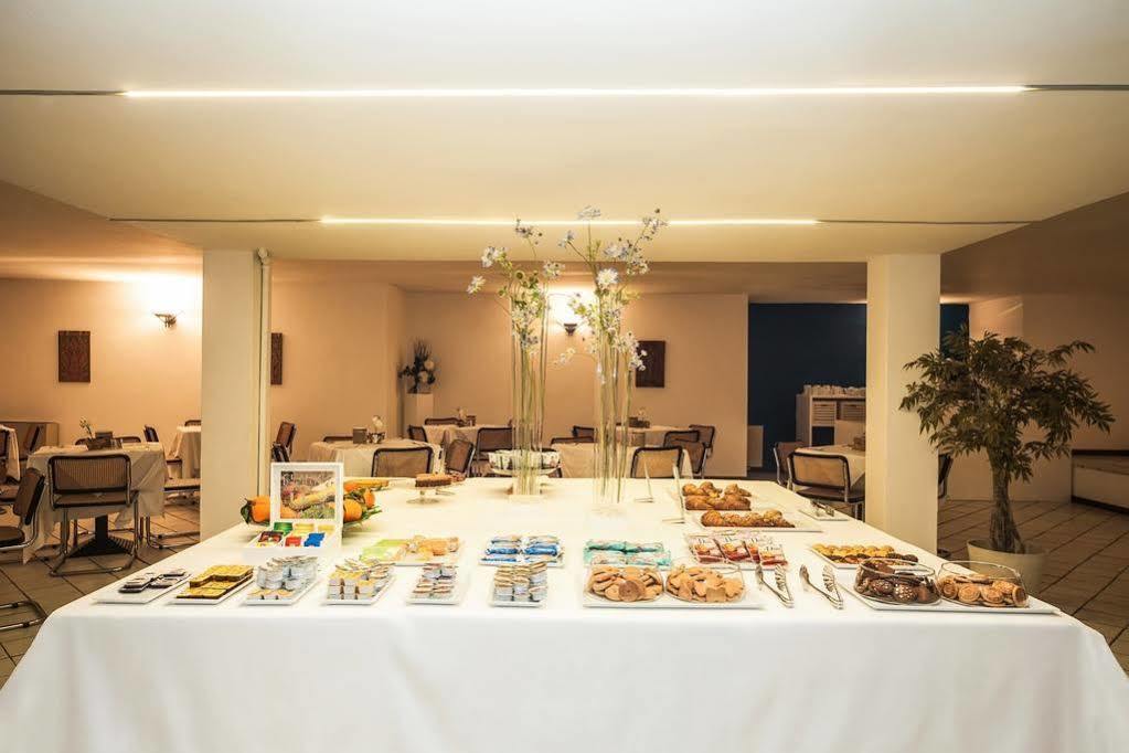 Park Hotel Residence Крема Екстер'єр фото